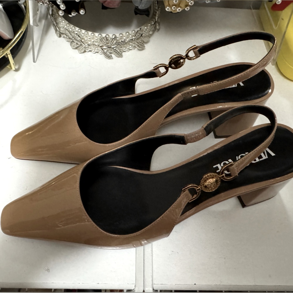 Elegant Versace Tan Slingback Heels